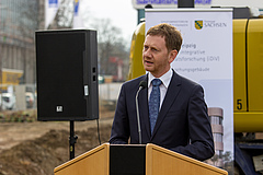 Der Ministerpräsident von Sachsen, Michael Kretschmer, hat an der Zeremonie teilgenommen (Foto: Stefan Bernhardt, iDiv).